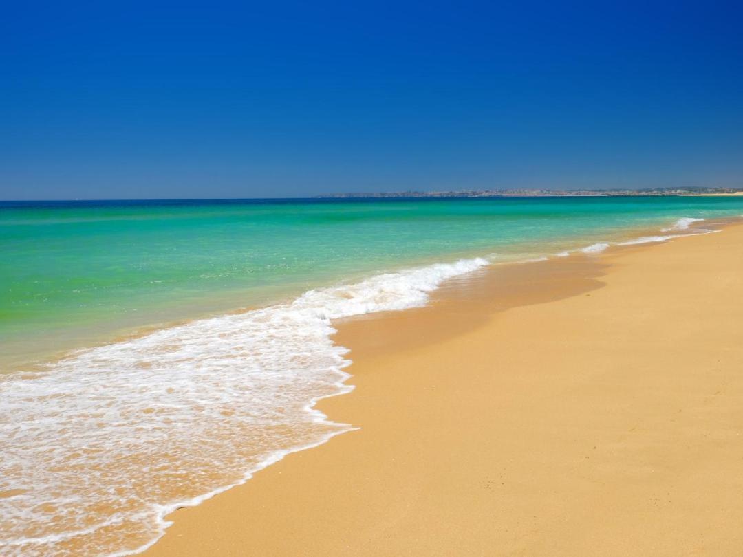 Rocha Beach By Nuno Portimão Exteriör bild